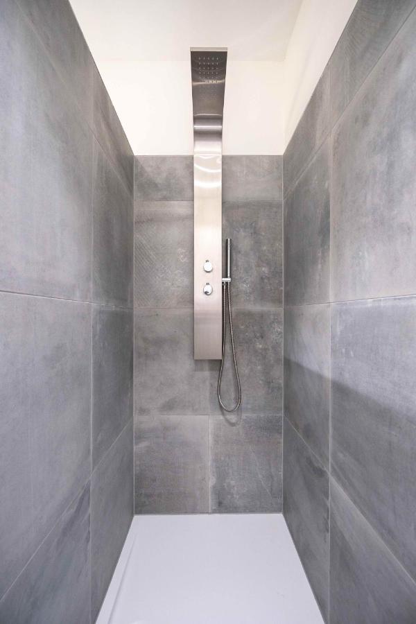 Shway - The Blue Parrot Apartment Antwerpen Bagian luar foto